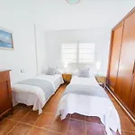 Luminoso Adosado Frente Al Mar Vakantiehuis