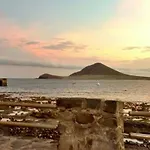 Luminoso Adosado Frente Al Mar *