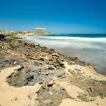 Luminoso Adosado Frente Al Mar Vakantiehuis