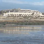 Luminoso Adosado Frente Al Mar *