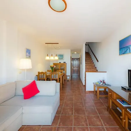 Luminoso Adosado Frente Al Mar *